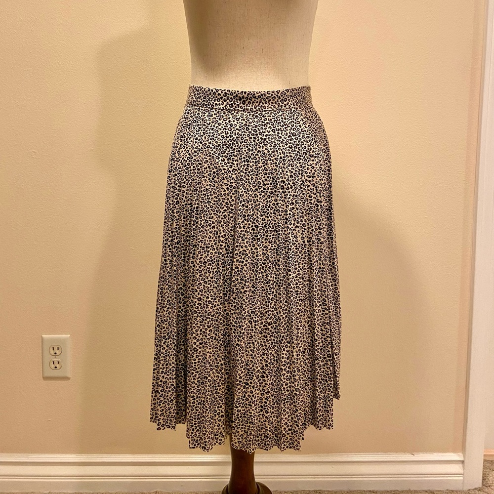 Ann Taylor leopard skirt - size 0 Petite- new with tags